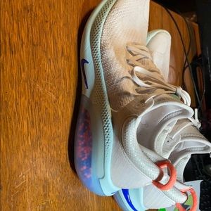 Nike Joyride Run Flyknit